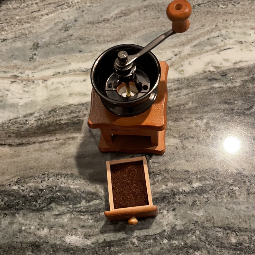 Coffee Bean grinder never used - Picture 3 of 4